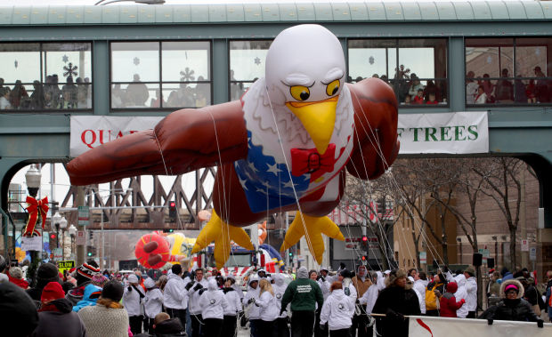 112313-festival-parade-01